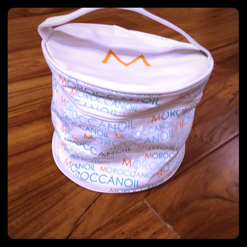 Morrocan Oil make up bag